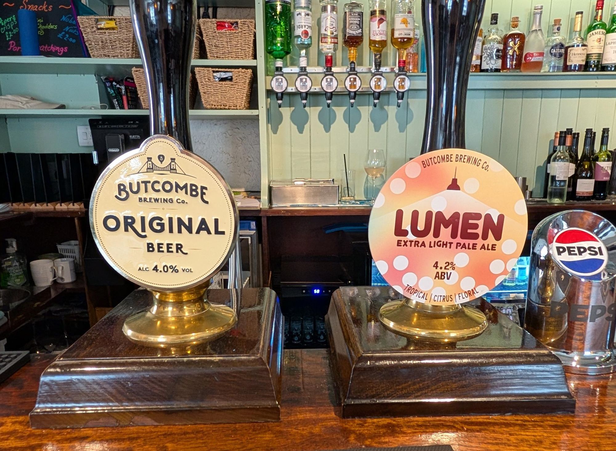 Butcombe Regular plus changing guest (from Butcombe). (Bar). Published on 08-07-2026
