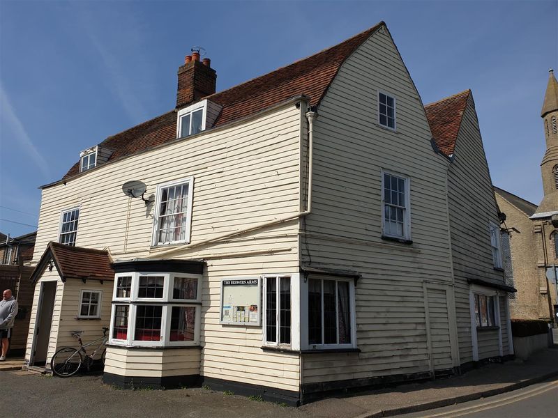 Brewers Arms, Brightlingsea (car park side). (Pub, External). Published on 01-01-1970