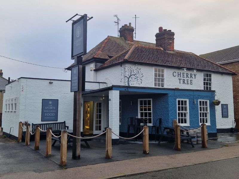 Cherry Tree, Brightlingsea. (Pub, External, Key). Published on 09-10-2025