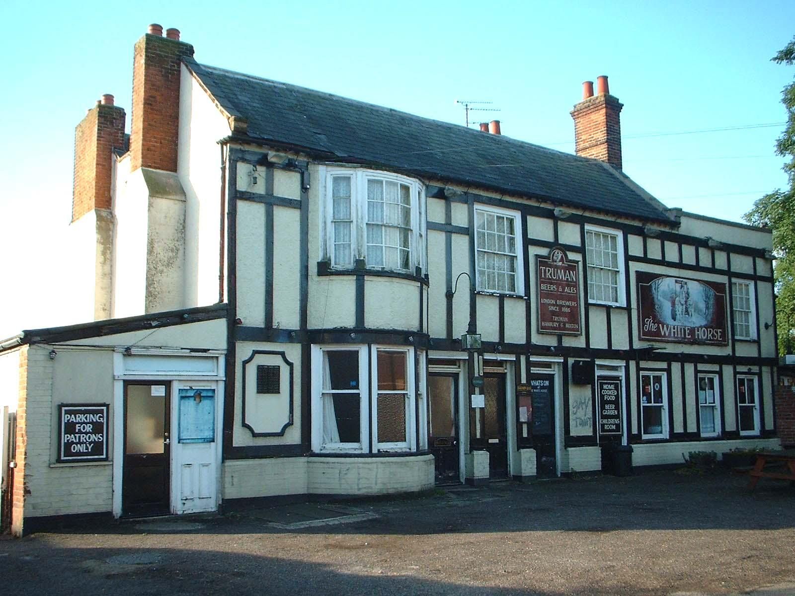 White Horse, Dovercourt. (Pub, External, Key). Published on 10-02-2005