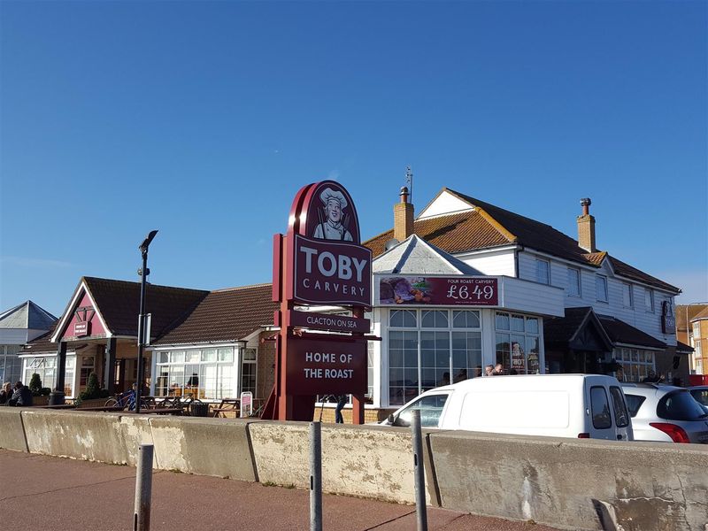 Toby Clacton-on-Sea. (Pub, External, Key). Published on 01-01-1970