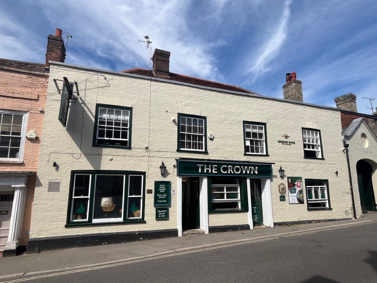 The Crown, Manningtree. (Pub, External). Published on 07-11-2026