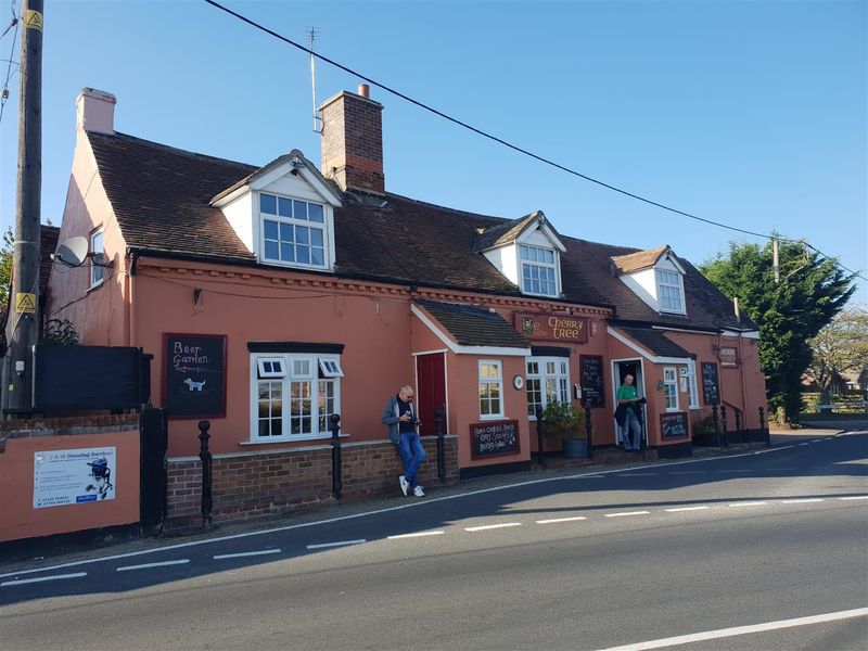 Ye Olde Cherry Tree, Little Oakley. (Pub, External, Key). Published on 01-01-1970 