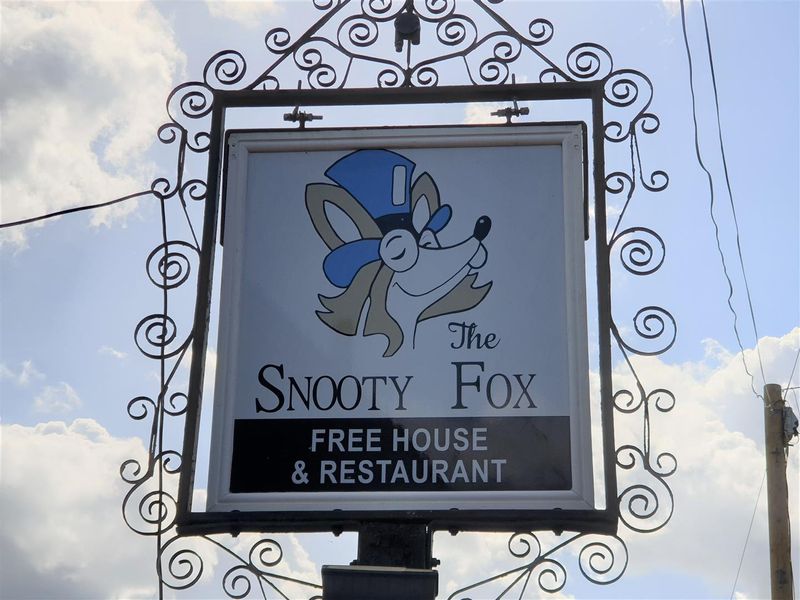 Snooty Fox, Great Bromley (sign). (Sign). Published on 04-09-2022 