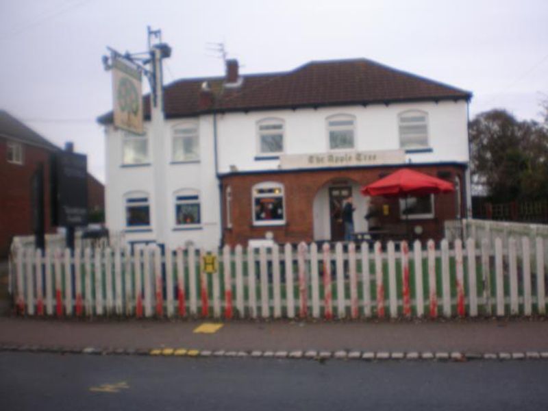 Apple Tree at Little Clacton. (Pub, External, Key). Published on 11-01-2009