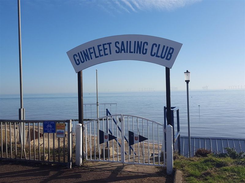 Gunfleet Sailing Club, Clacton. (Sign, Key). Published on 01-01-1970