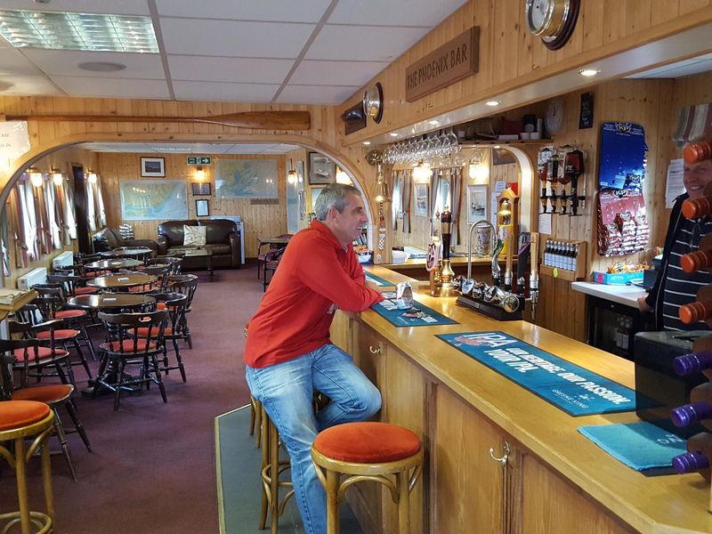 HDSC, Harwich. (Pub, Bar, Customers). Published on 10-08-2016