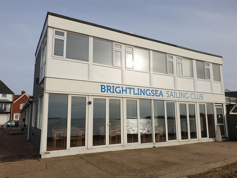 Brightlingsea Sailing Club. (Pub, External, Key). Published on 01-01-1970 