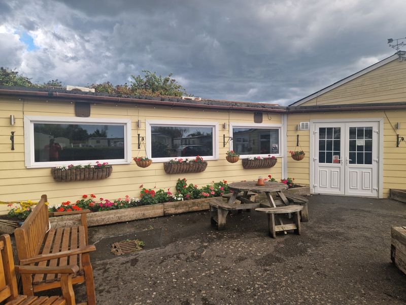 Chester Park, Clacton. (Pub, External, Key). Published on 01-01-1970