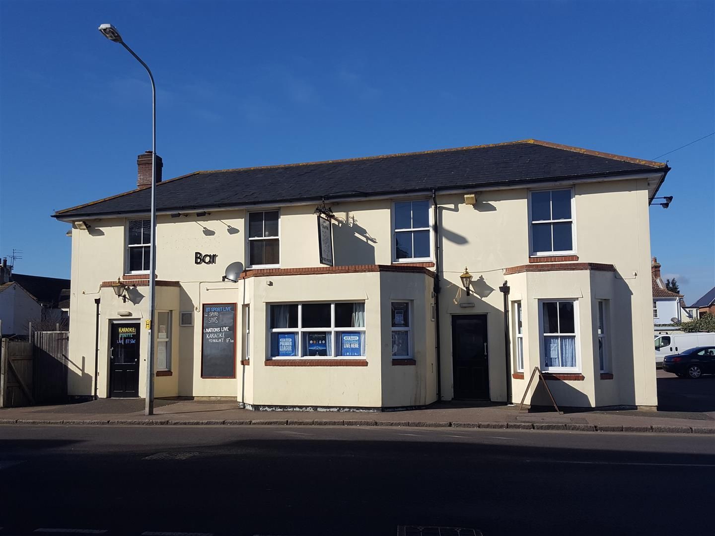 Griffin, Clacton-on-Sea. (Pub, External, Key). Published on 01-01-1970