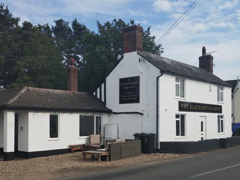 Blacksmiths Arms and Heath Motel, Mistley Heath. (Pub, External, Key). Published on 01-10-2025