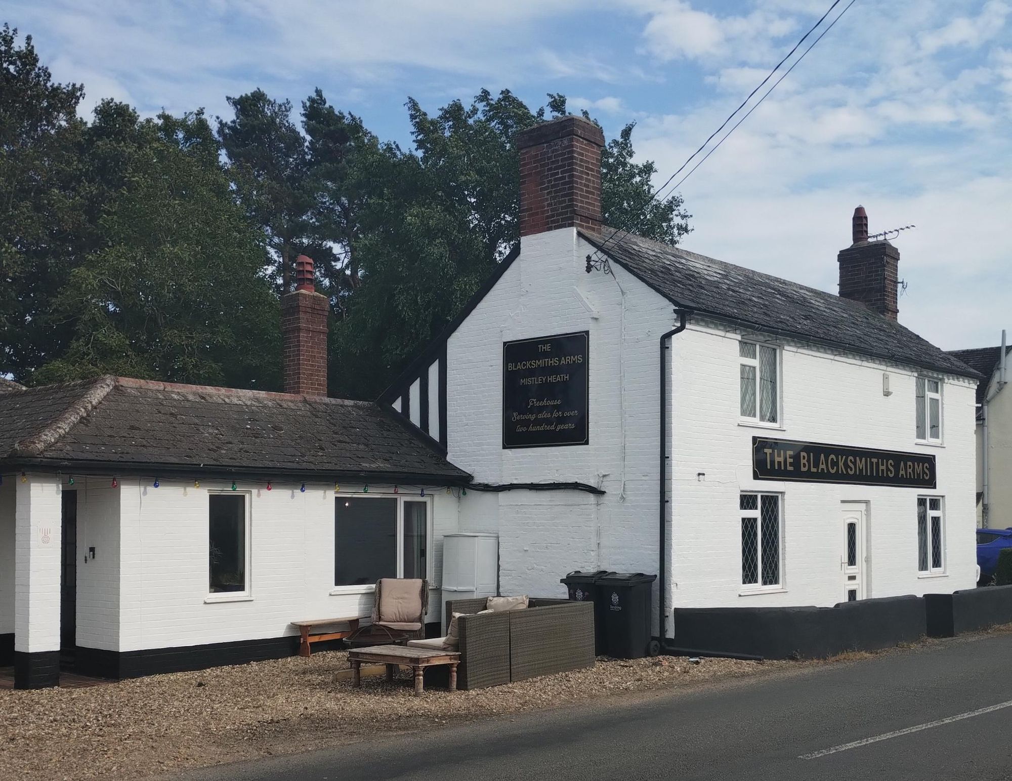 Blacksmiths Arms and Heath Motel, Mistley Heath. (Pub, External, Key). Published on 01-10-2025