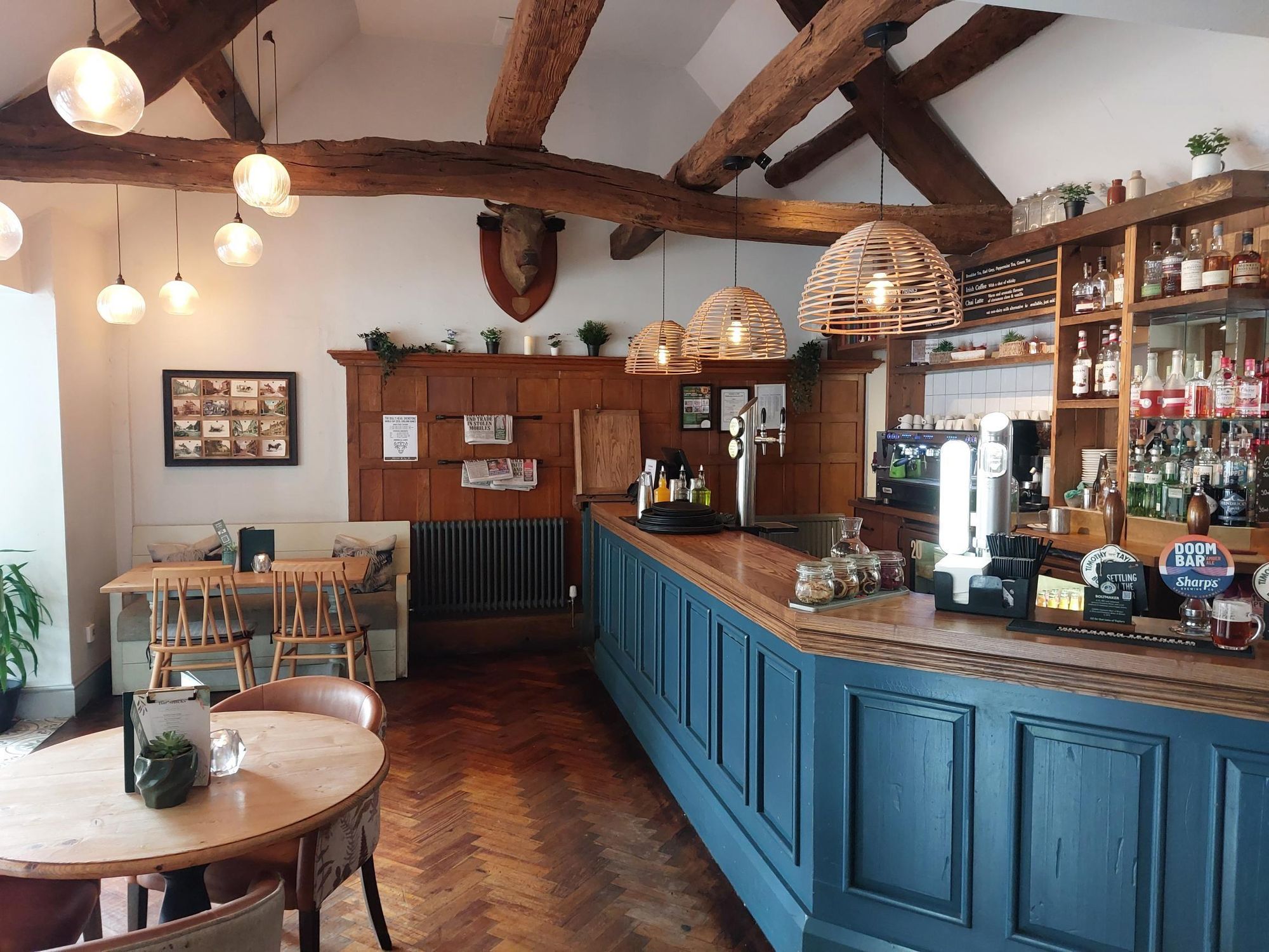 (Pub, Bar). Published on 16-06-2026
