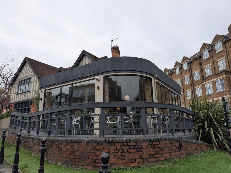 (Pub, External, Garden). Published on 20-10-2025 
