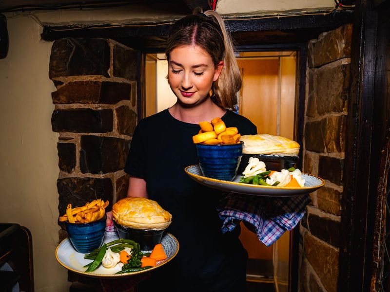 (Restaurant). Published on 13-04-2022