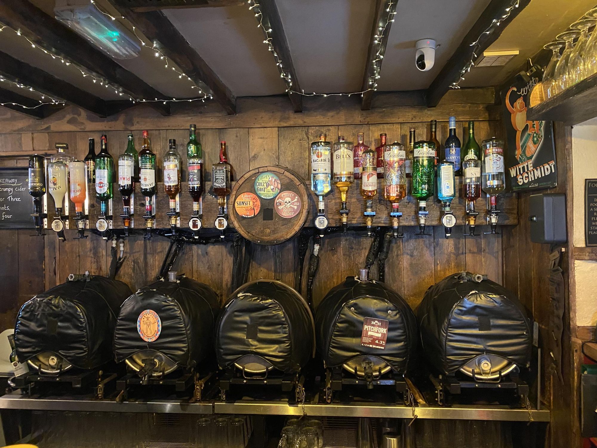 Bar Stillage. (Bar). Published on 10-09-2026