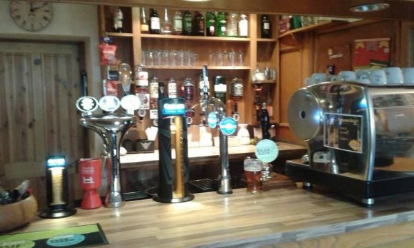 (Pub, Bar). Published on 24-04-2015