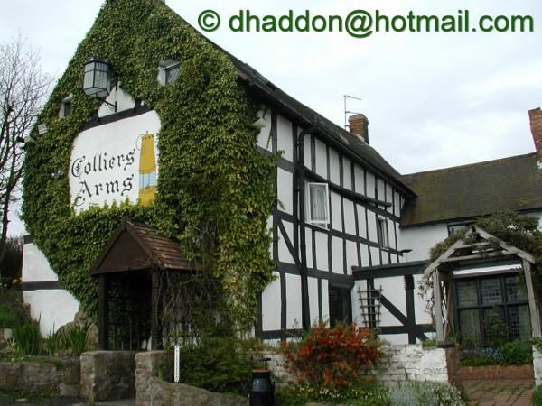 (Pub, External, Sign). Published on 18-06-2013