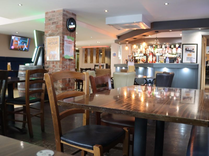 (Bar). Published on 22-05-2024