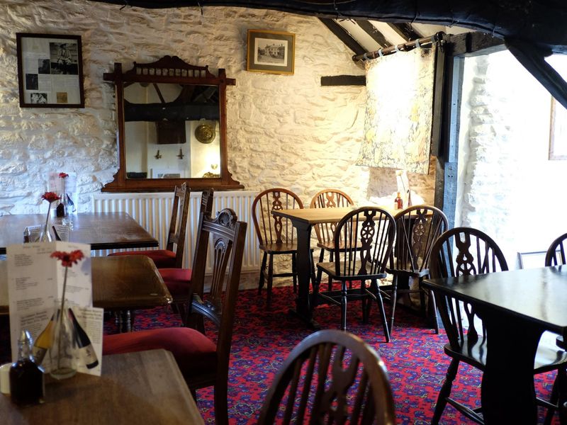 (Pub, Restaurant). Published on 30-10-2016 