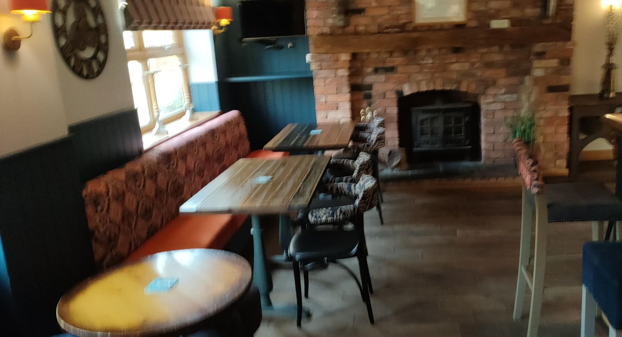 (Bar). Published on 14-11-2025