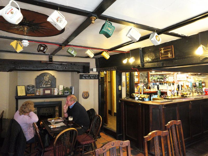 (Pub, Bar). Published on 29-10-2018 