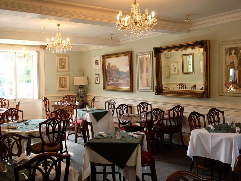(Pub, Restaurant). Published on 10-10-2016 