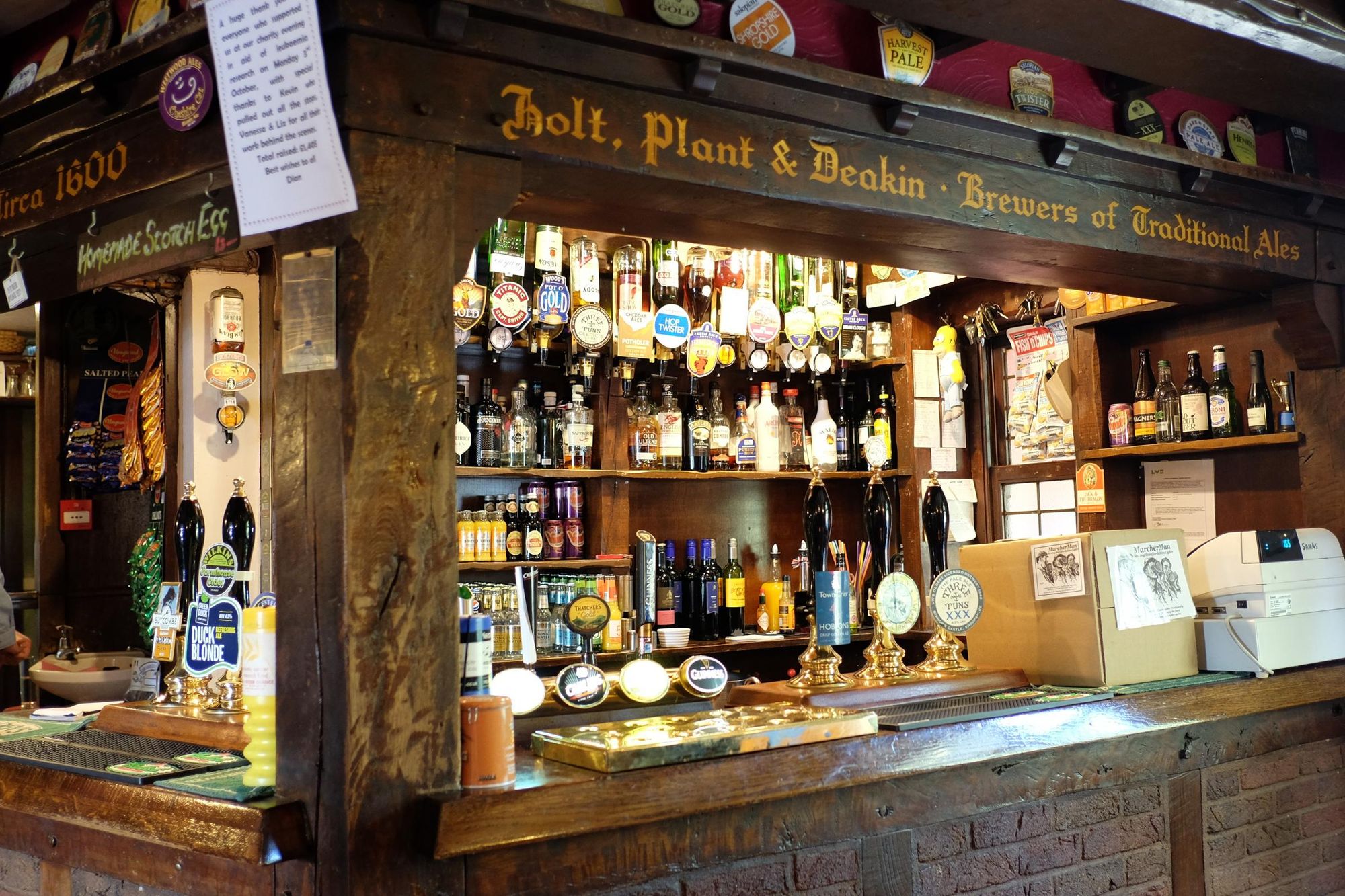 (Pub, Bar). Published on 16-10-2016