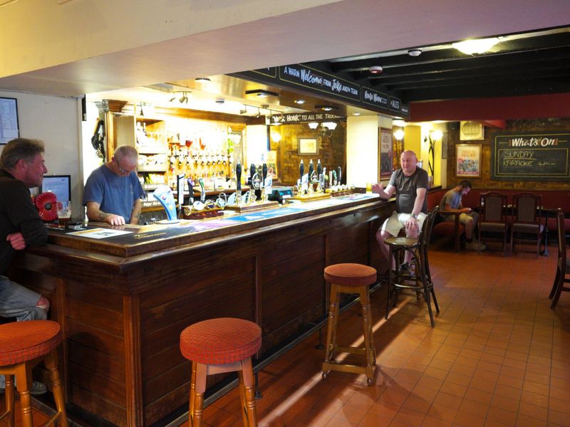 (Pub, Bar, Customers). Published on 01-06-2018 