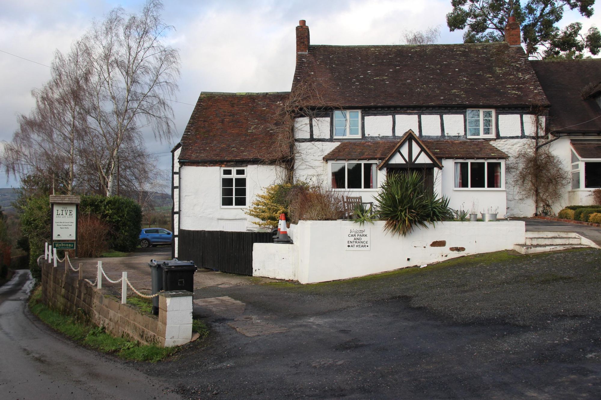 (Pub, External, Sign). Published on 24-02-2023