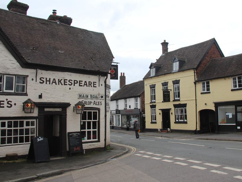 White Lion opposite the Shakespeare. (Pub, External). Published on 09-04-2024 