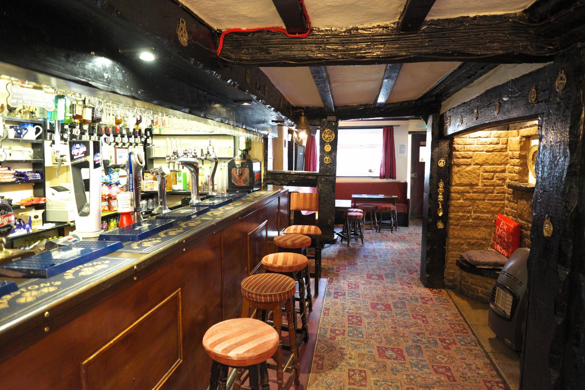 (Pub, Bar). Published on 14-05-2018