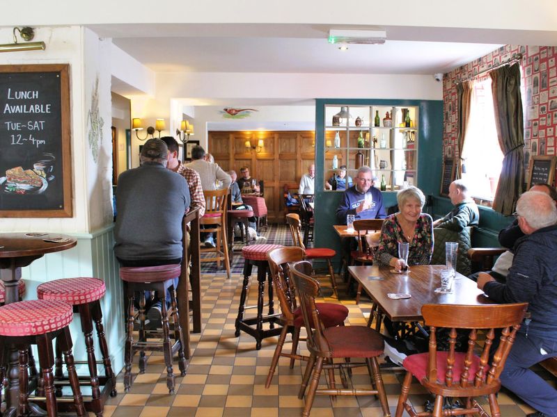 (Pub, Customers). Published on 19-10-2022 