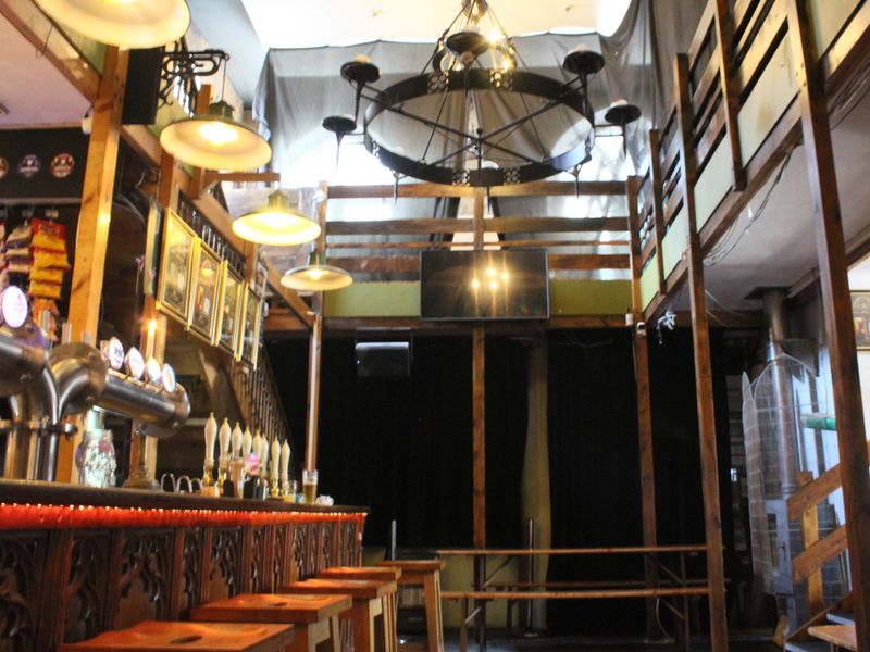 (Pub, Bar). Published on 01-06-2026 