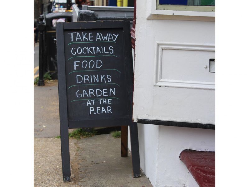 (Pub, External, Sign). Published on 10-05-2021