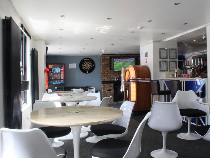 (Bar). Published on 04-05-2024