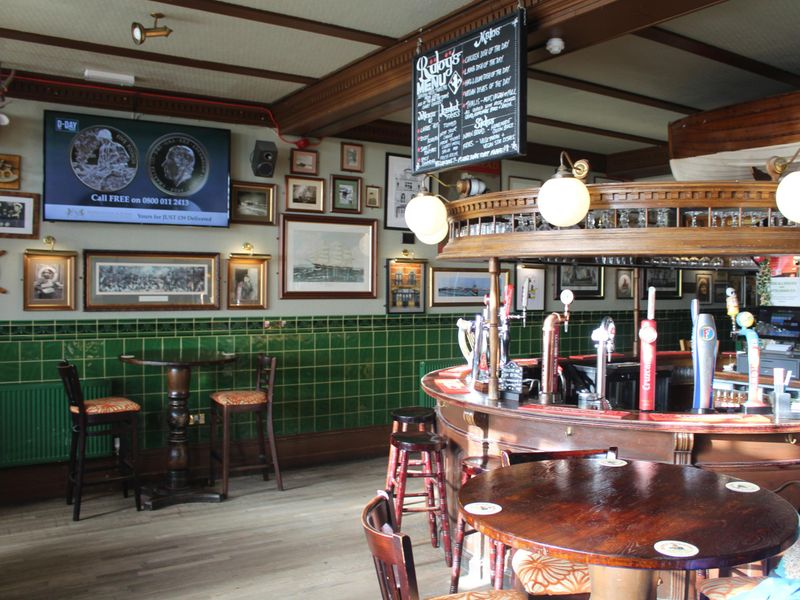 (Pub, Bar). Published on 22-01-2024