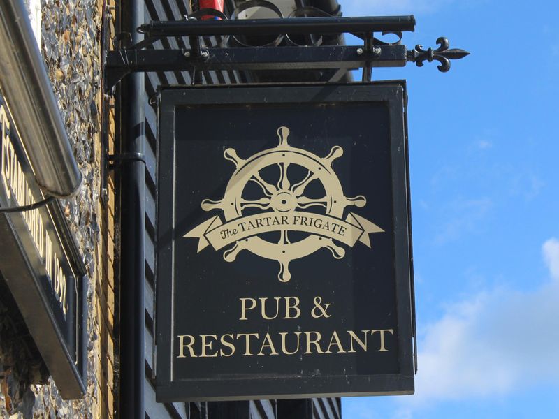 (Pub, Sign). Published on 15-09-2024