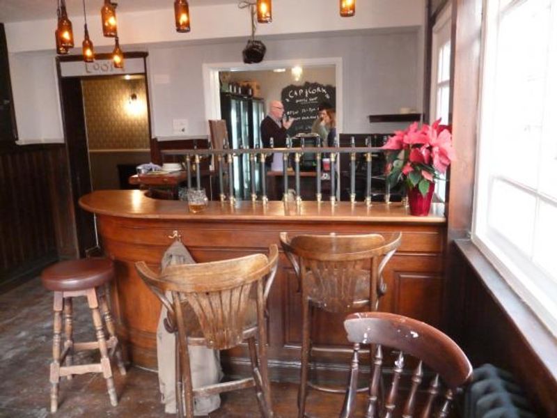 (Pub, Bar). Published on 12-12-2014