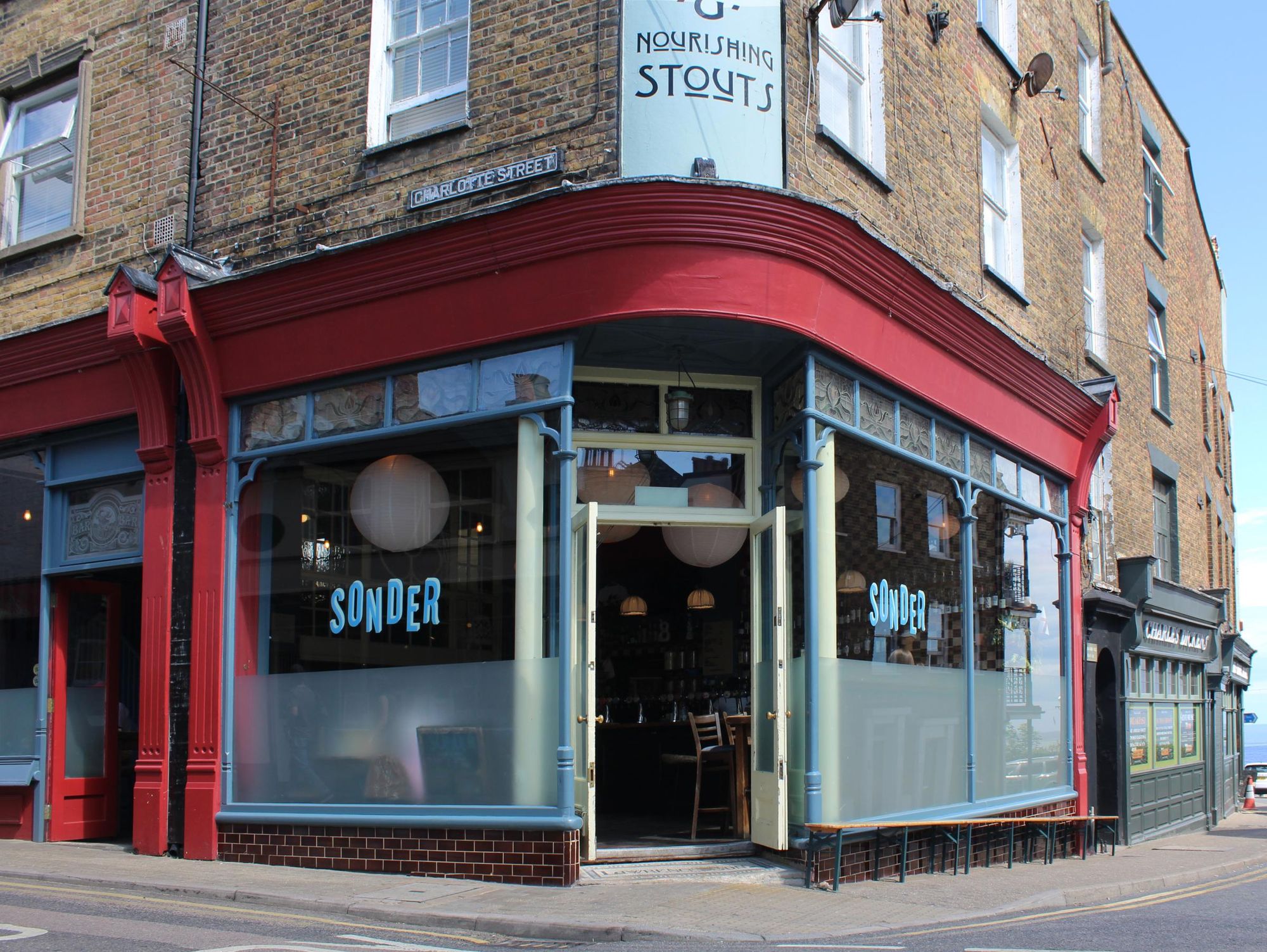 The Sonder public house with a little further down the satreet i. (Pub, External, Key). Published on 11-01-2026