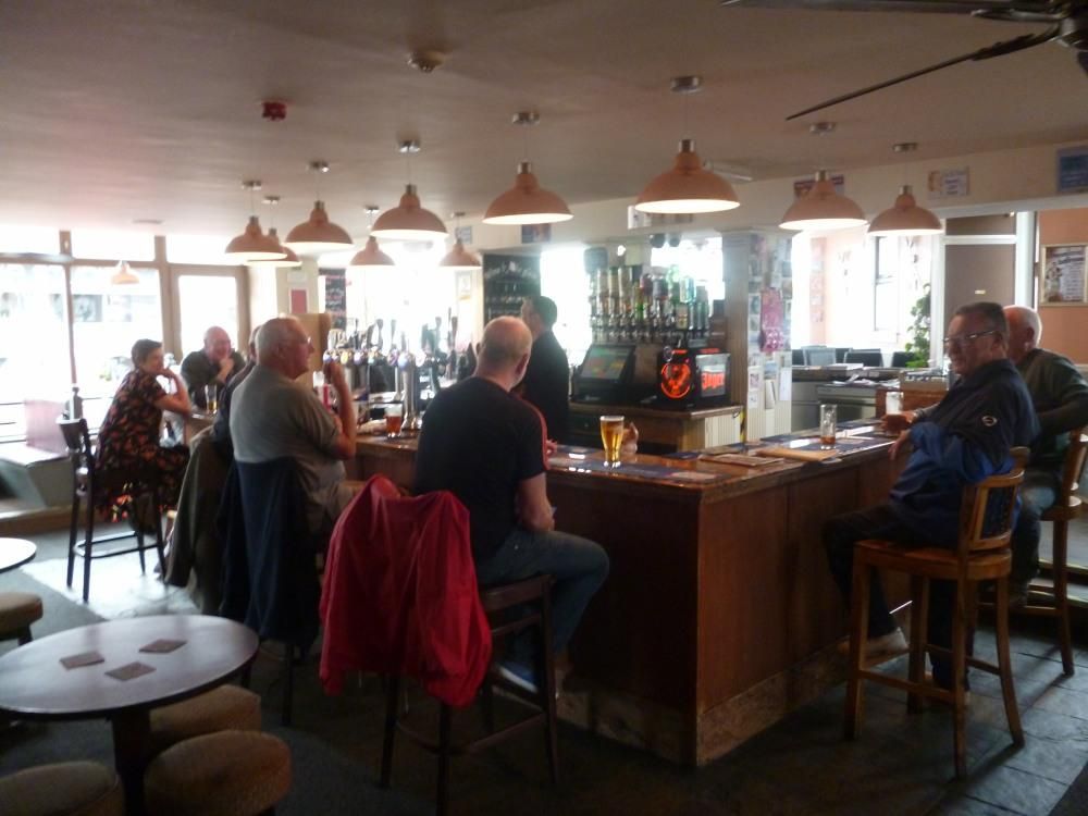 (Bar, Customers). Published on 22-05-2017