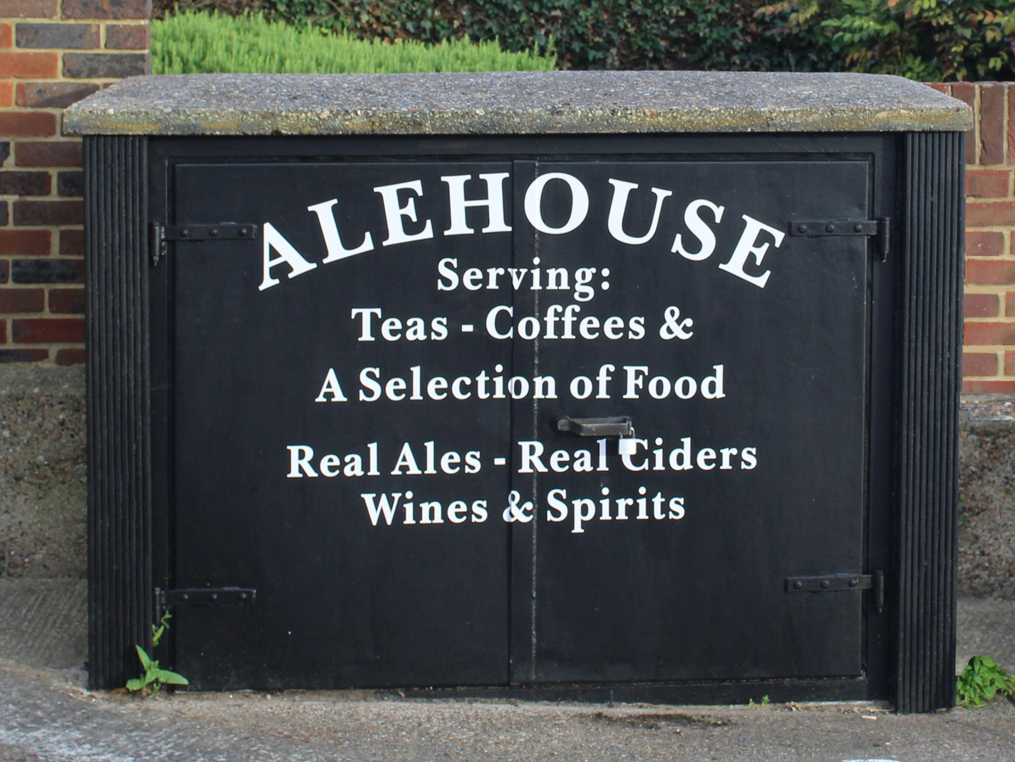 (External, Sign). Published on 12-08-2023