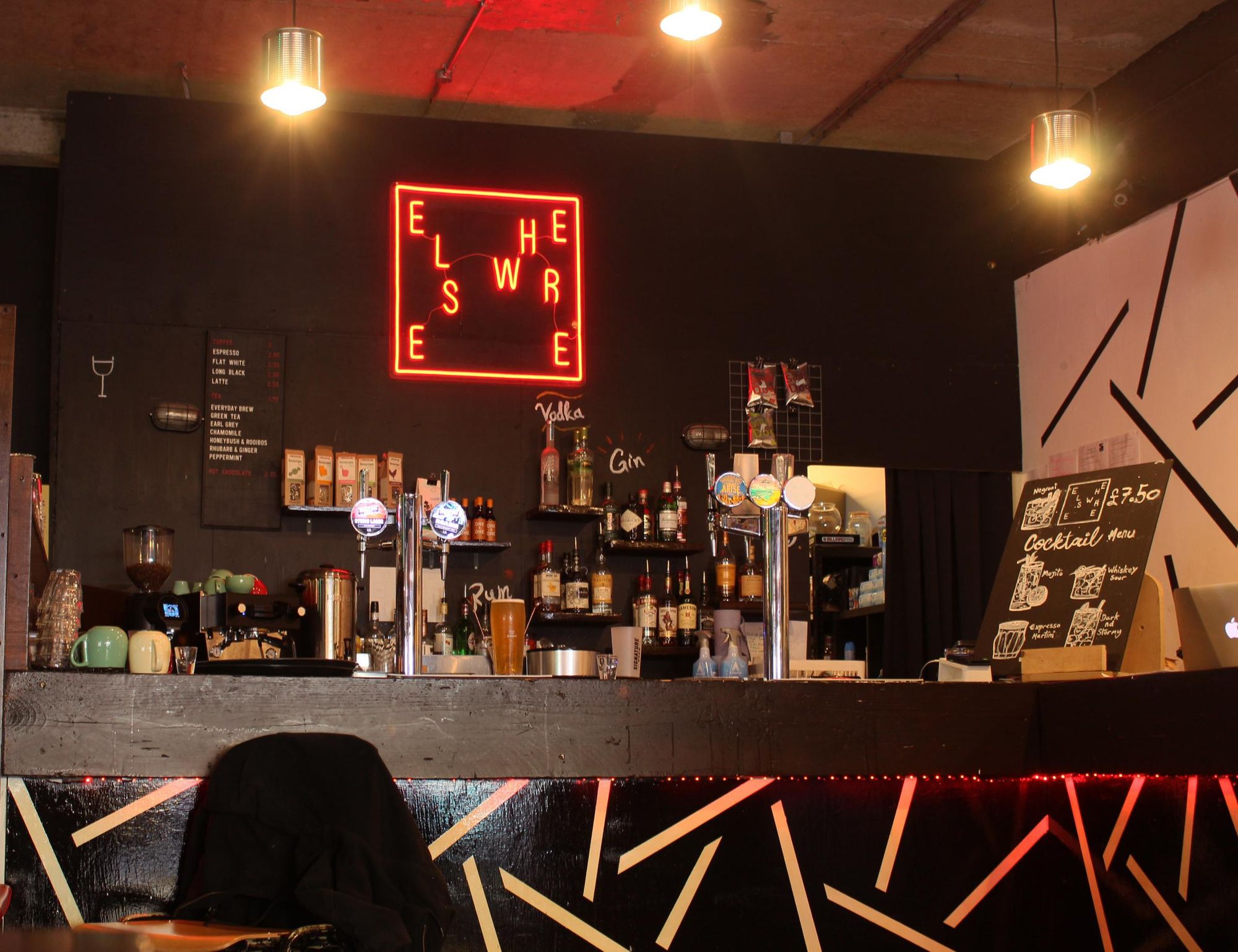 (Pub, Bar). Published on 15-07-2021