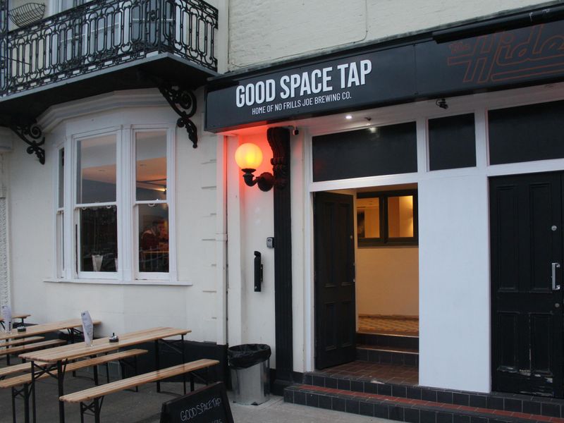 (Pub, External, Key). Published on 19-05-2025