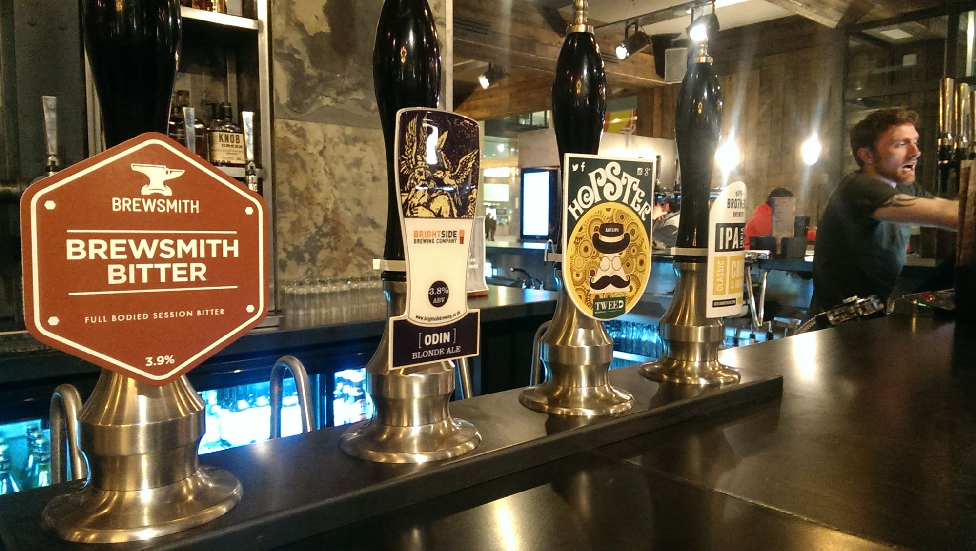 The Dockyard Guest Ales. (Pub, Bar). Published on 12-04-2015