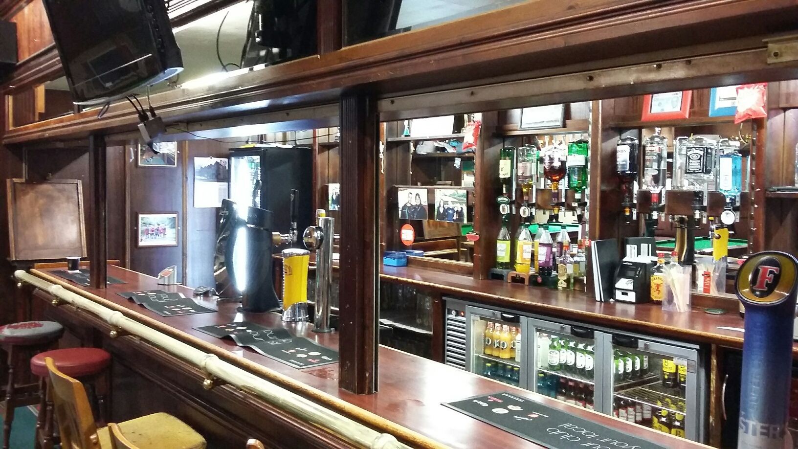Greenbrow social club. (Bar). Published on 21-05-2017