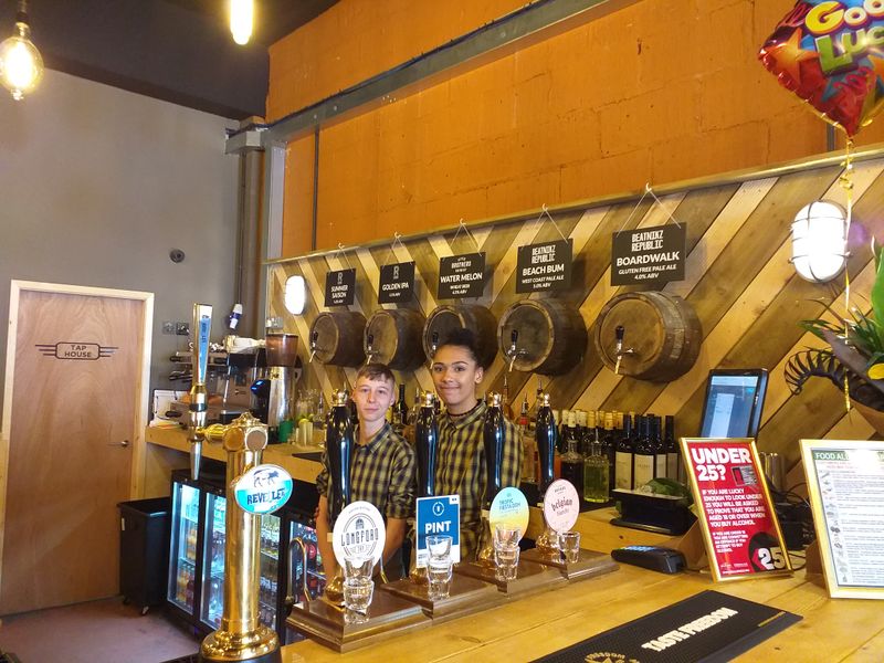 Lonford Tap. (Bar). Published on 14-09-2019