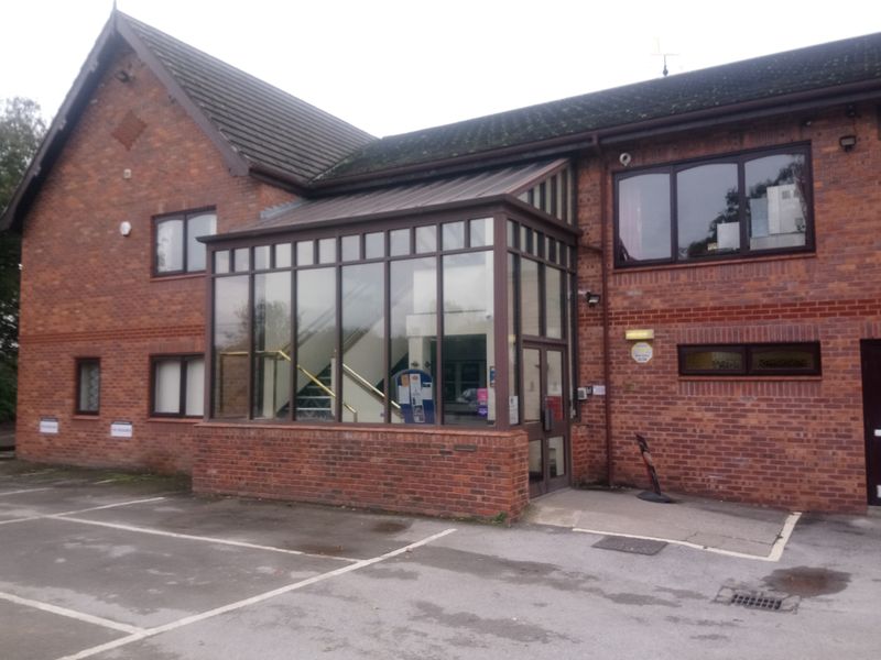 The Club - main entrance (2019). (Pub). Published on 14-10-2019 