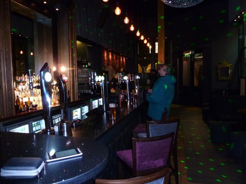 Velvent Central - Bar. (Pub, Bar). Published on 18-05-2014