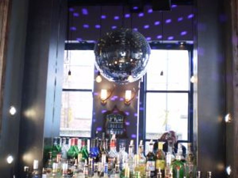 Velvet Central. (Pub, External). Published on 04-01-2016